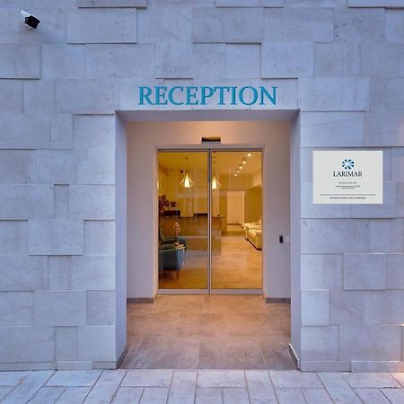 Garni Hotel Larimar Будва Экстерьер фото