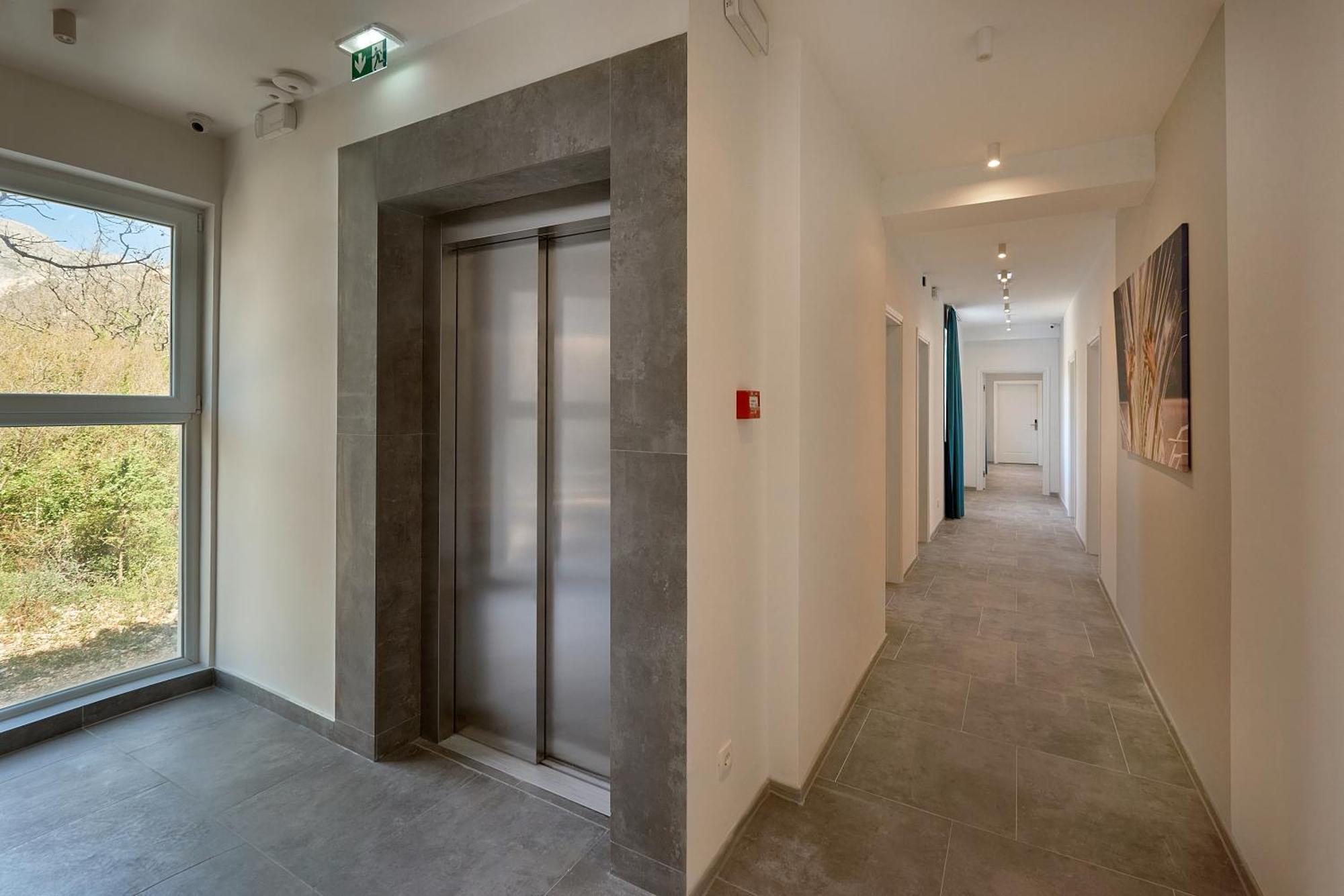 Garni Hotel Larimar Будва Экстерьер фото